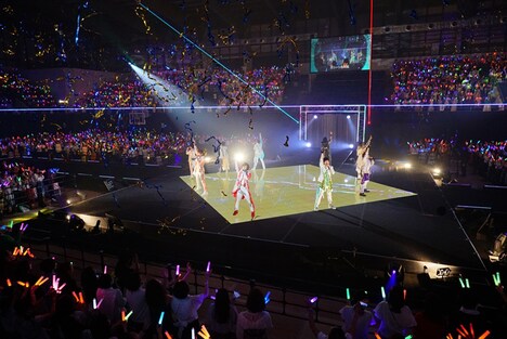 「KING OF PRISM Rose Party 2018」より、「ドラマチックLOVE」披露時の様子。