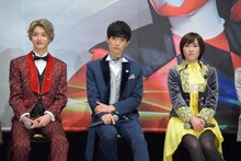 左から伊藤あさひ、濱正悟、工藤遥。