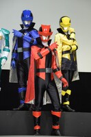 「快盗戦隊ルパンレンジャーVS警察戦隊パトレンジャー en film」製作発表会見の様子。