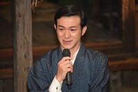 涙を浮かべながら話す田上晃吉。