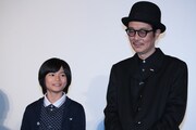 左から城桧吏、リリー・フランキー。