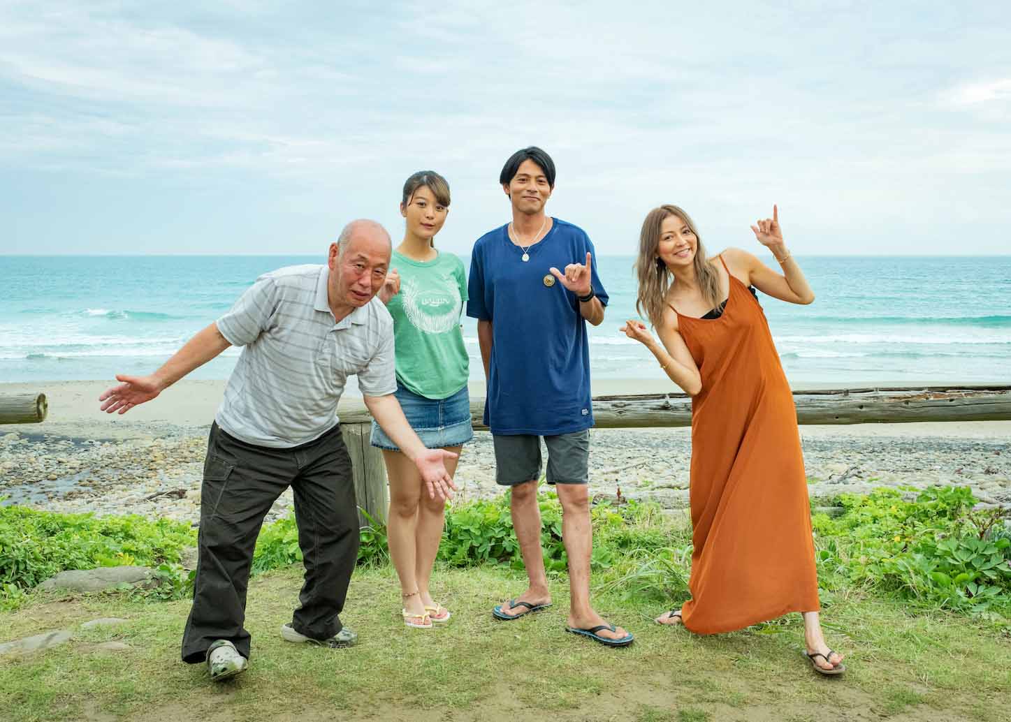 左から泉谷しげる、馬場ふみか、吉沢悠、香里奈。