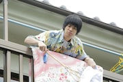 渡辺大知演じる岡崎。