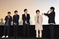 「劇場版ドルメンX」の初日舞台挨拶の様子。