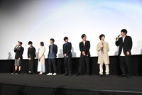 「劇場版ドルメンX」の初日舞台挨拶の様子。