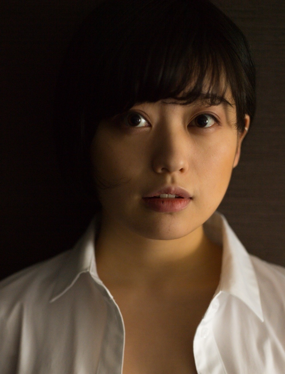 冨手麻妙