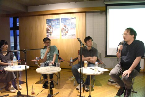 左から横浜聡子、真利子哲也、濱口竜介、深田晃司。