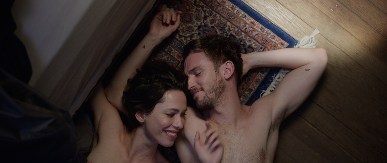 「結婚まで1%」 (c)2017 Permission Movie, LLC. All Rights Reserved