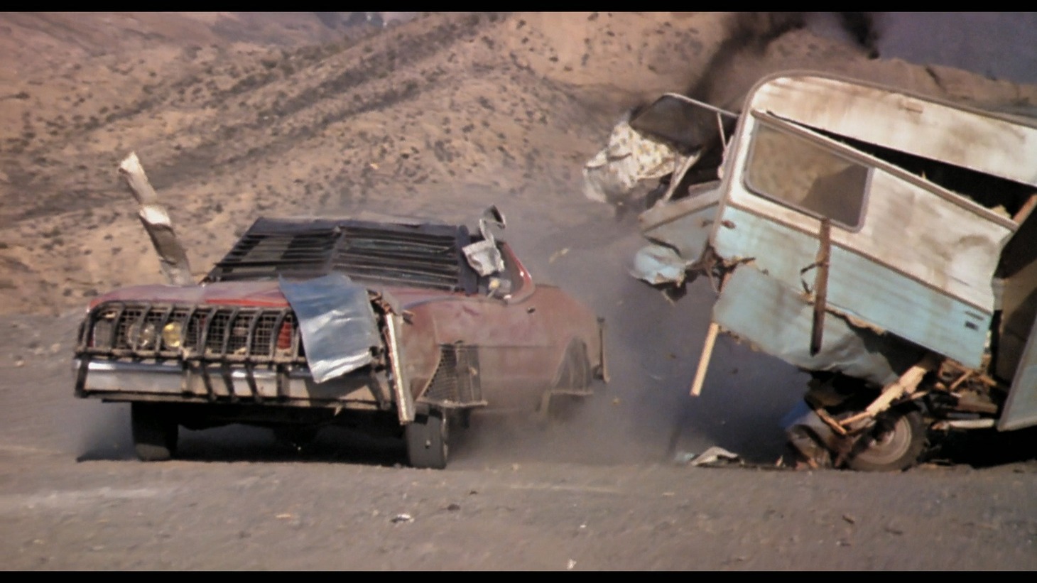 「マッドライダー」 (c)2T Produczione e Distribuzione Film S.r.l.,Roma & Globe Film, Madrid-1983