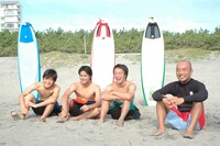 「キャッチ・ア・ウェーブ」  (c)2018 Warner Bros Entertainment Inc. All Rights Reserved.