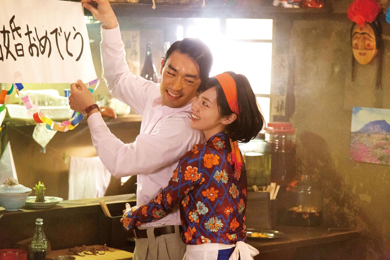 桜庭ななみがマイクと大谷亮平を巡ってキャットファイト「焼肉ドラゴン」本編映像