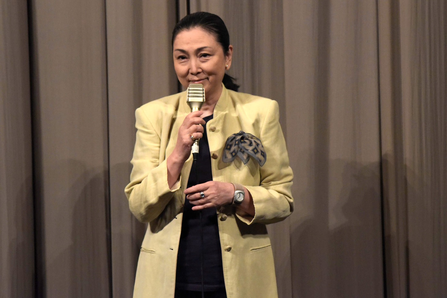 2018年6月に東京・新文芸坐の「梶芽衣子映画祭」舞台挨拶に登壇した梶芽衣子。