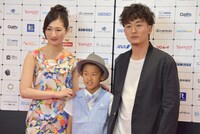 左から武田梨奈、細井鼓太、松居大悟。