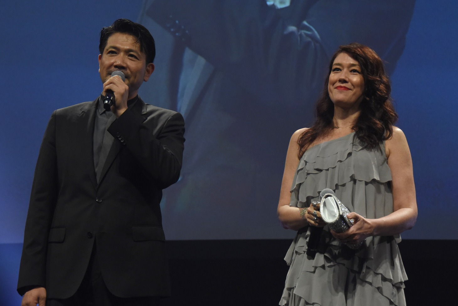 左から別所哲也、LiLiCo。