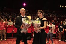 左から生野慈朗、広瀬アリス。