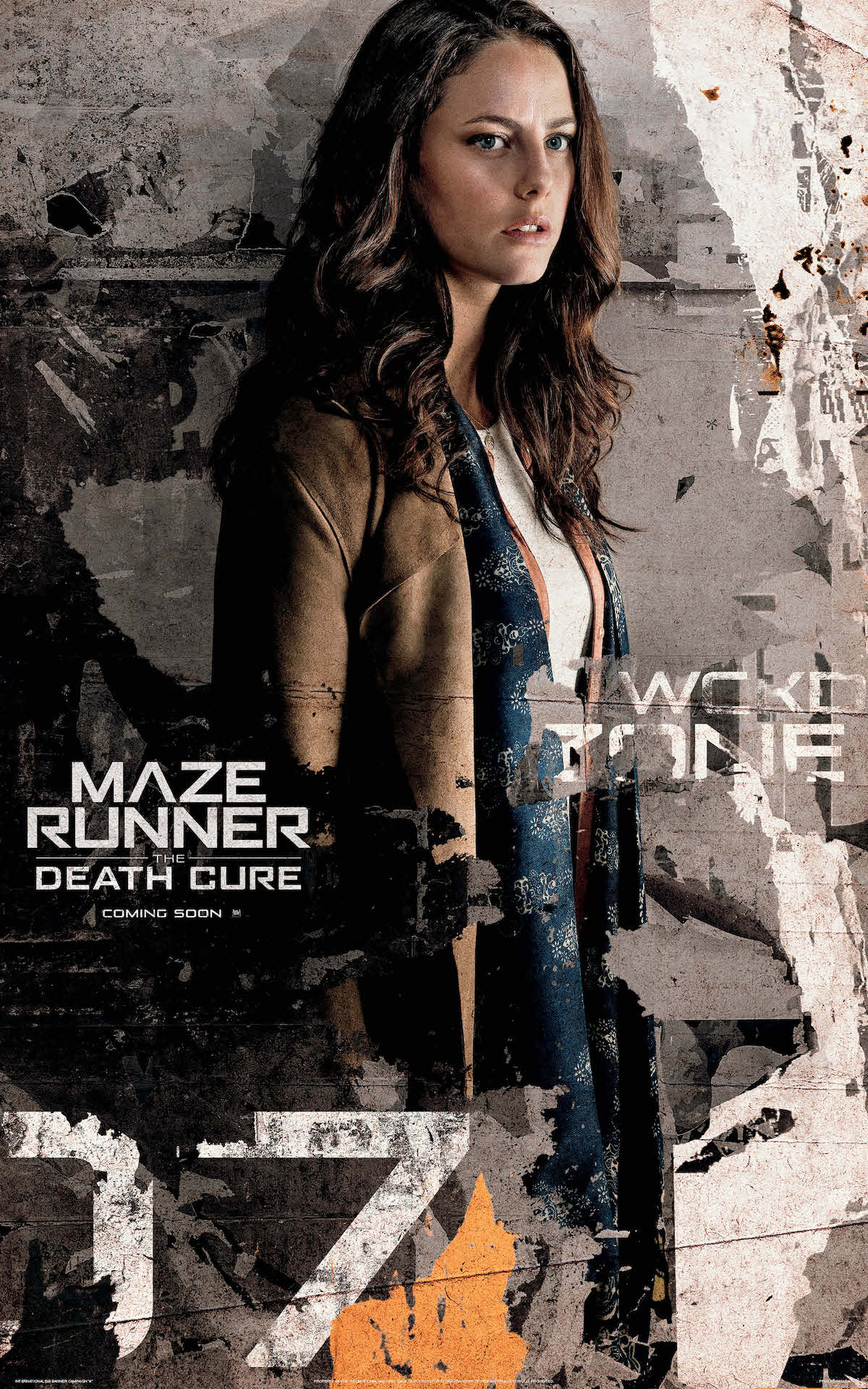 カヤ・スコデラーリオ演じるテレサのキャラクタービジュアル。