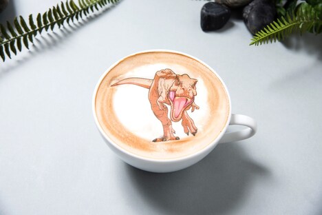 「ダイナソーカフェラテ」（T-レックス / 853円）