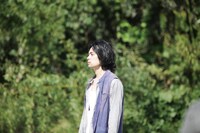 荒巻全紀演じる倉地啓司。