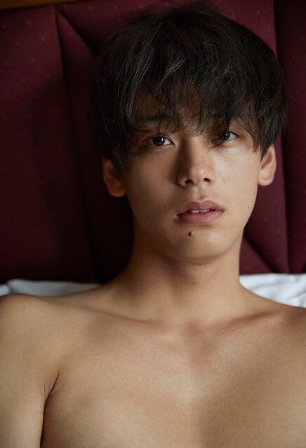 「竹内涼真写真展 unreleased -photo by Akinori Ito-」ビジュアル