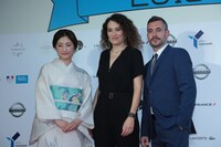 左から常盤貴子、コラリー・ファルジャ、グザヴィエ・ルグラン。