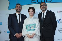 左からオリヴィエ・ナカシュ、常盤貴子、エリック・トレダノ。