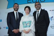 左からオリヴィエ・ナカシュ、常盤貴子、エリック・トレダノ。