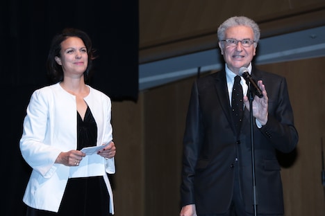 左からイザベル・ジョルダーノ、セルジュ・トゥビアナ。