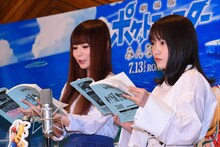 左から中川翔子、川栄李奈。