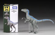 「メタコレ ジュラシック・ワールド」ブルー（1080円）