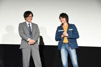 左から小澤雄太、濱田龍臣。