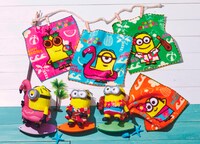 ミニタオルセットとぬいぐるみキーチェーン。（画像提供：ユニバーサル・スタジオ・ジャパン）