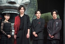 左から朽木ルキア役の杉咲花、黒崎一護役の福士蒼汰、石田雨竜役の吉沢亮、阿散井恋次役の早乙女太一。