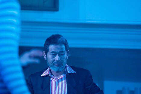 「猫は抱くもの」