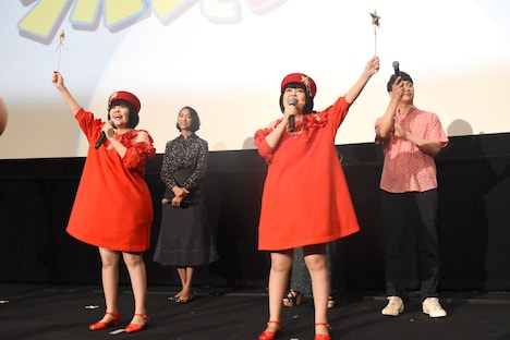 ドリーミング（手前）