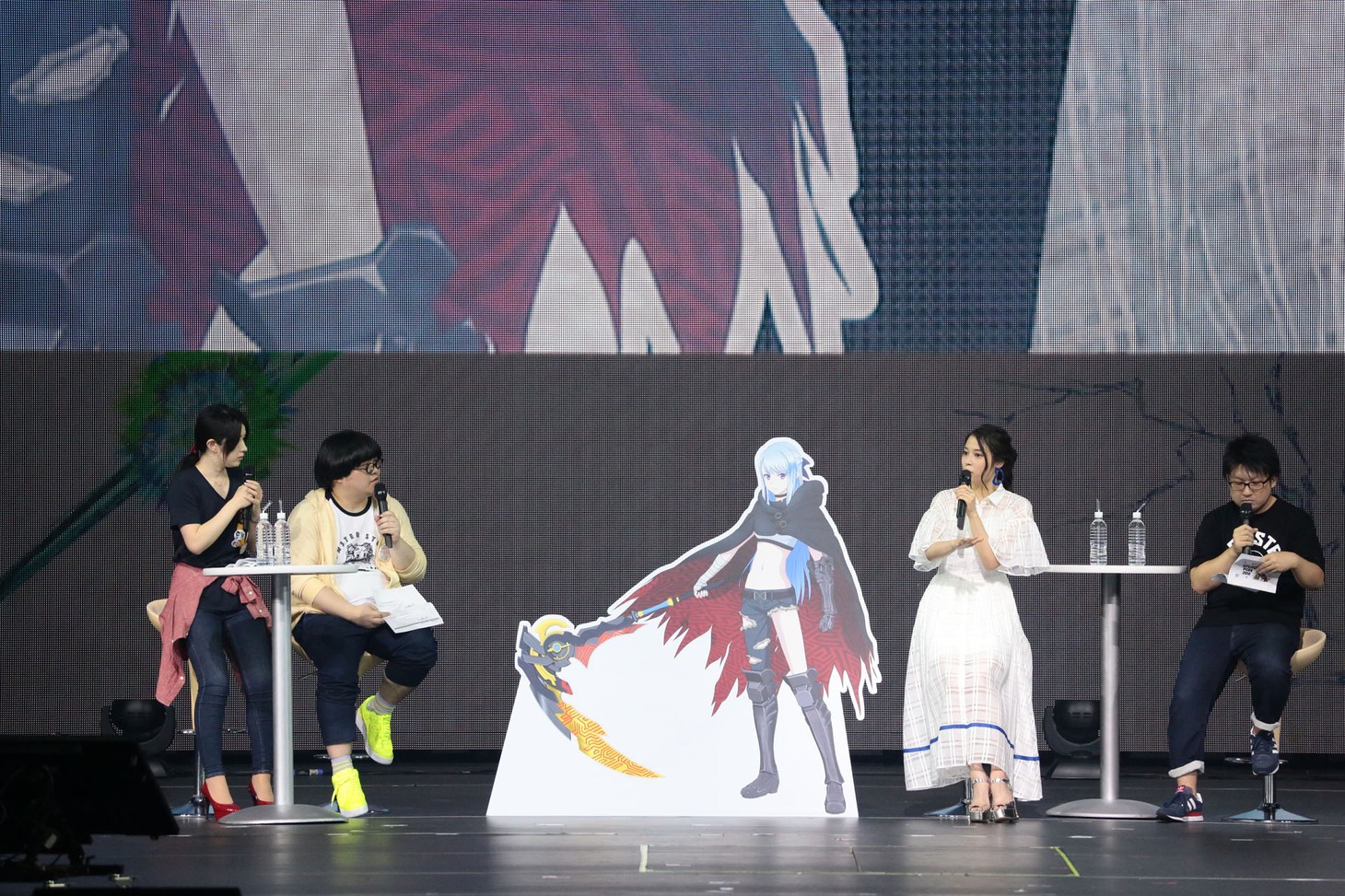 「劇場版『モンスターストライク THE MOVIE ソラノカナタ』製作発表会＠XFLAG PARK2018」の様子。