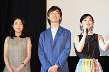 左から筒井真理子、池田良、木嶋のりこ。