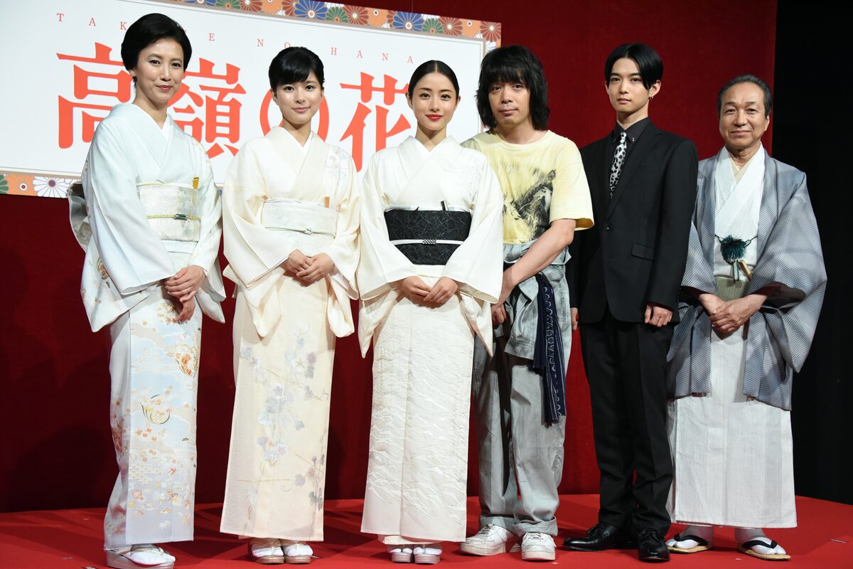 ドラマ 高嶺の花 石原さとみが峯田和伸の生歌に感動 ラブシーンができそう イベントレポート 写真26枚 映画ナタリー