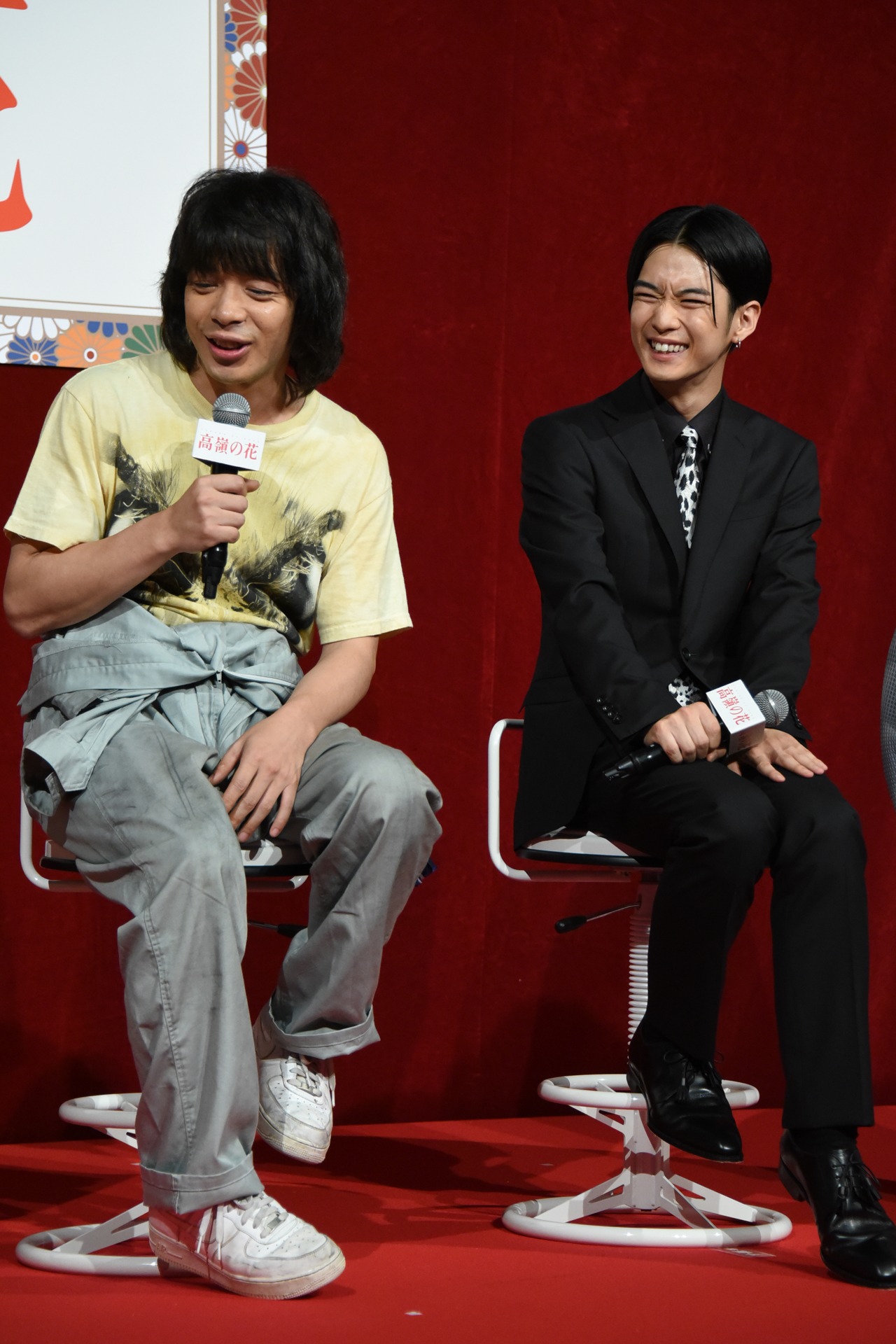 左から峯田和伸、千葉雄大。