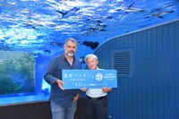 左から上田一生、リュック・ジャケ。