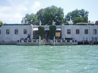 「ペギー・グッゲンハイム アートに恋した大富豪」