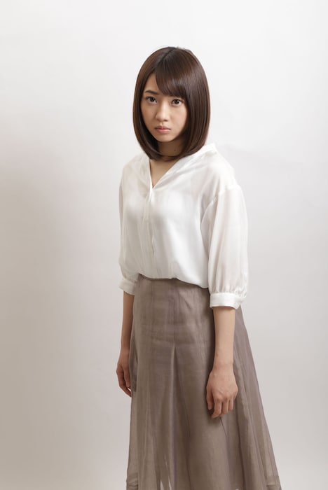 木崎ゆりあ演じる彦野亜梨紗。