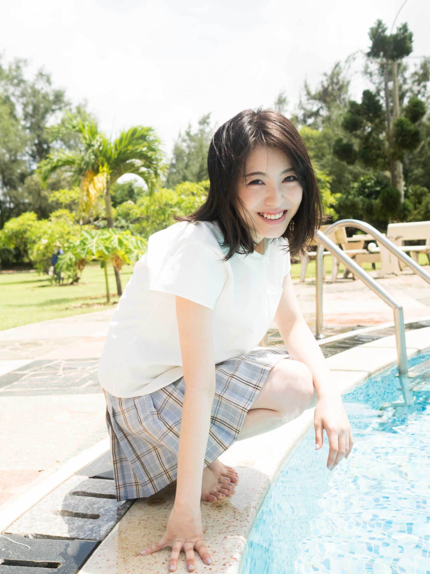 「浜辺美波 2019カレンダーブック」