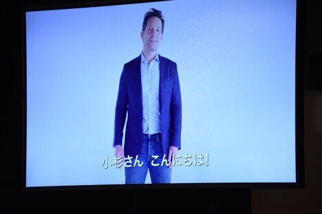 ポール・ラッドからのビデオメッセージ上映の様子。