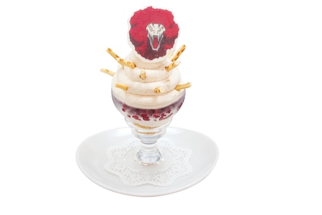 「卍解！狒狒王蛇尾丸パフェ」