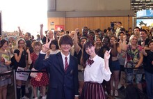 「Japan Expo 2018」の様子。中央左から佐野勇斗、中条あやみ。