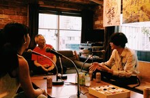 鈴木敏夫と米津玄師の対談の様子。