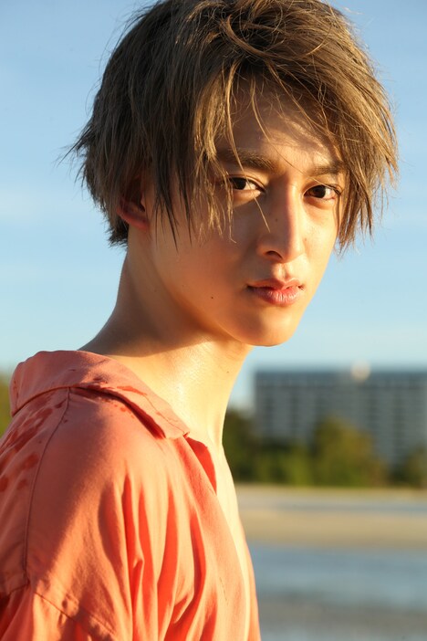 「伊藤あさひ 1st写真集（仮題）」より。