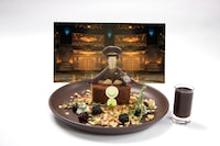 「自分自身を探せ！未来のとーきょーケーキ」（1501円）