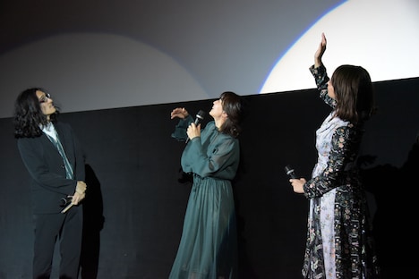 細貝圭がいるかのように話すキャストたち。