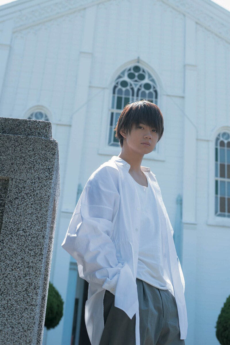 「1st PHOTO BOOK 佐野勇斗」より。